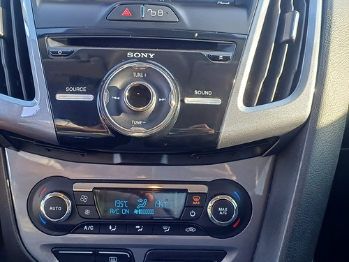 Ford Focus 2.0 Titanium Flex Powershift 5p