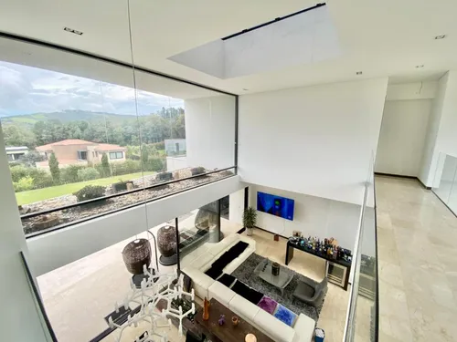 Casa En Venta En Las Palmas. Cod V11277