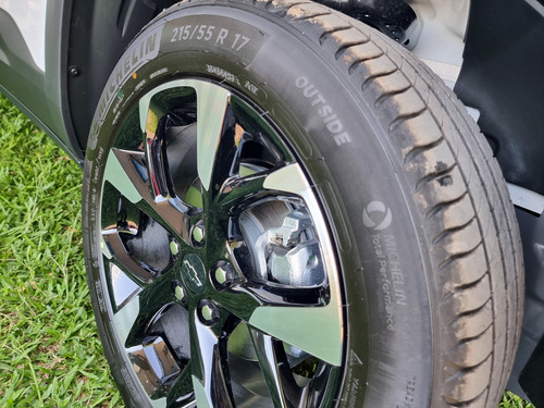 Chevrolet Montana 1.2 T Rs At