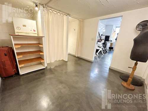 Local Reciclado 186m2 - Zona Comercial A Mts Blvd. Caseros - San Telmo