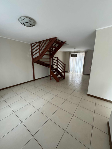 Arriendo Casa D4 B2 E2, Flores De Pucará, Maule