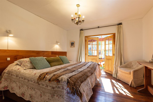 Gran Terreno Con Casa En Lo Barnechea