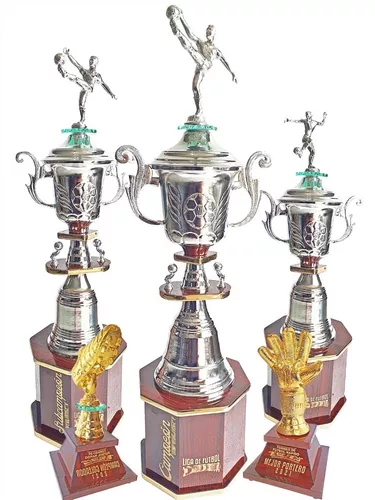 Trofeos Fútbol - TROFEOS GS