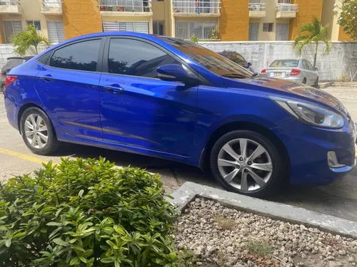 Hyundai Accent 1.6l 4 p