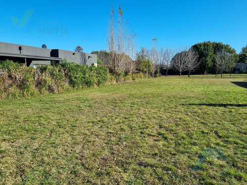 Lote En Venta En El Barrio Altos De Manzanares