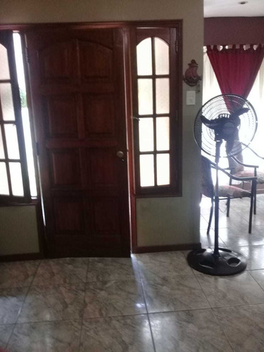 Casa De 5 Dormitorios En Bella Vista