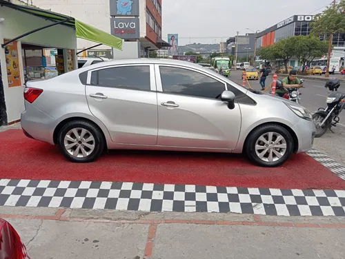 Kia Rio SUMMA UB EX 1.4 AT