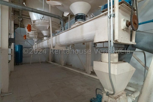 En Venta Complejo Industrial Con Un Area De 2.752,14 Mts2 Cagua 25-620 Gjg