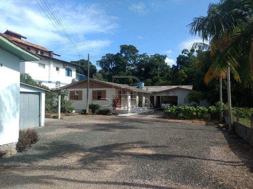 Casa - Quarta Linha - Ref: 30598 - V-30596