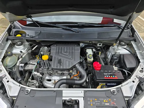 Renault Logan 1.6 Life