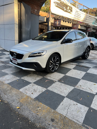 Volvo V40 2.0 Inspirion Awd T5 Cross Country At