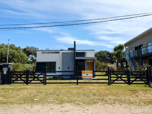 Casa Sobre Costanera De Nueva Atlantis - Financiada