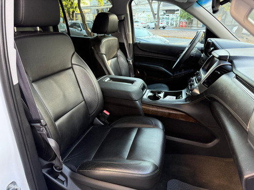 Chevrolet Suburban 5.3 Ltz V8 4wd 2da Cubo At