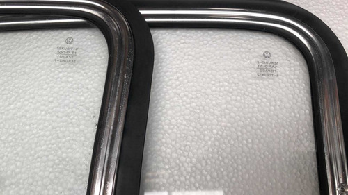 Imagen 2 de 3 de Par Ventanas Abatibles Reproduccion Oem Para Vocho Mod.72-03