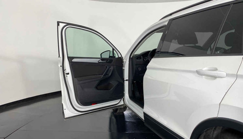 Imagen 14 de 15 de 47577 - Volkswagen Tiguan 2018 Con Garantía At