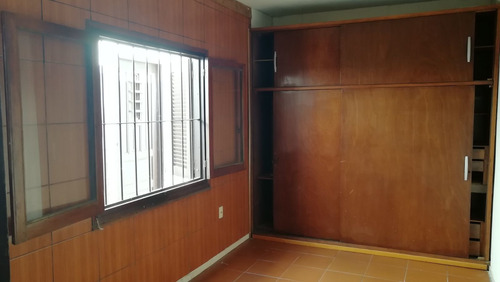 Imagen 18 de 19 de Casa En Venta De 5 Dormitorios C/ Cochera En Buceo