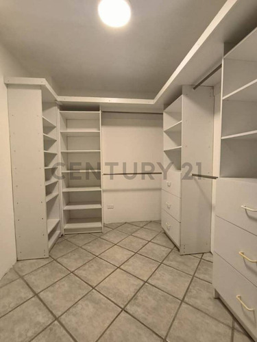 Conjunto Residencial Las Canoas Amplio Y Cómodo Apartamento De 5 Habitaciones