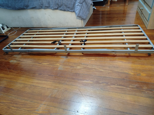 Cama Auxiliar Carrito Con Rueditas Liquido Plateado Carroto (Usado)