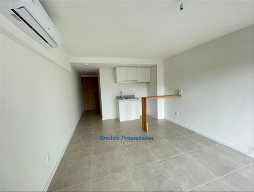 Imagen 2 de 8 de Venta De Monoambiente En Pocitos Con Renta Cw168971