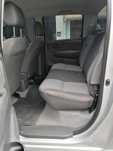 Toyota Hilux Mt 2500 4x4