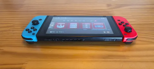 Nintendo Switch 1 32gb + Um Par De Joy Cons + Bag | MercadoLivre