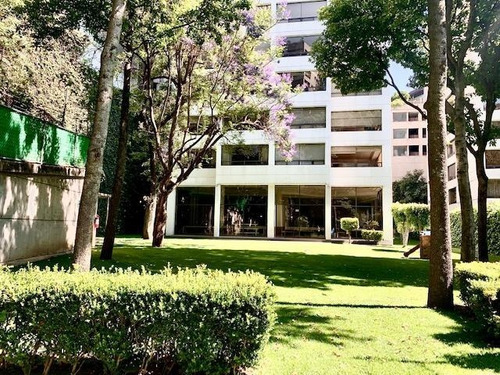 Bosques De Las Lomas, Amplio Departamento 310m2 Para Remodelar, 3 Estacionamientos, Excelentes Áreas Comunes