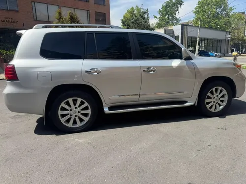 Lexus LX 5.7 570