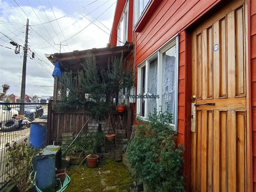 Casa En Venta De 4 Dorm. En Frutillar