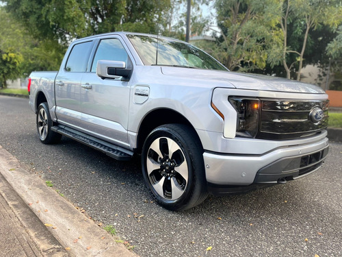 Ford F-150 Lightning Platinum 2022