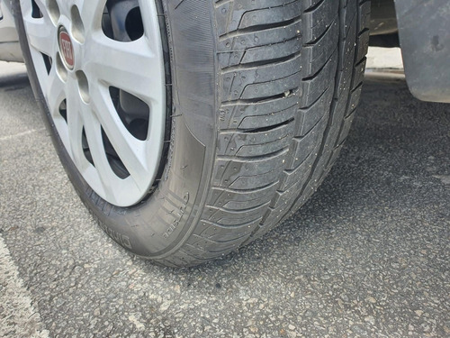 Imagem 12 de 14 de Fiat Grand Siena 1.0