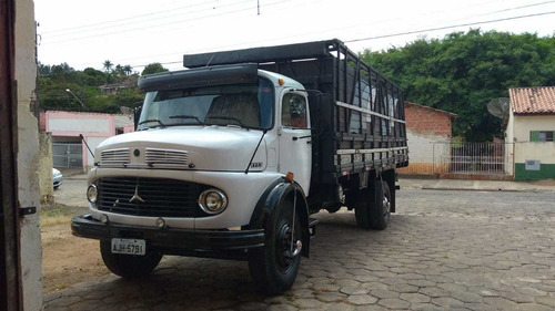 Imagem 1 de 11 de Mercedes 1113