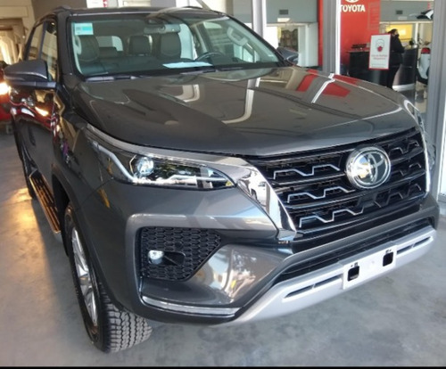 Imagen 3 de 13 de Toyota Sw4 2021 2.8 Srx 177cv 4x4 7as At Okm