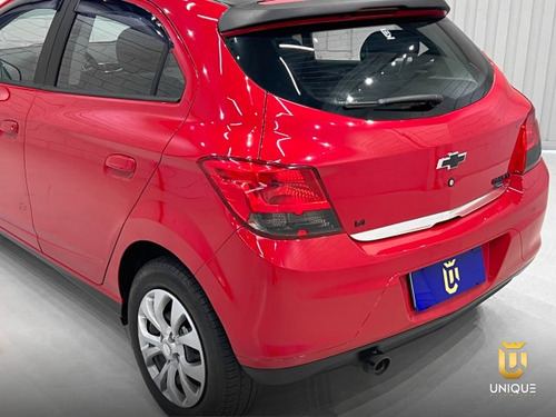 Chevrolet Onix Onix 1.4 MPFI LT 8V FLEX 4P MANUAL