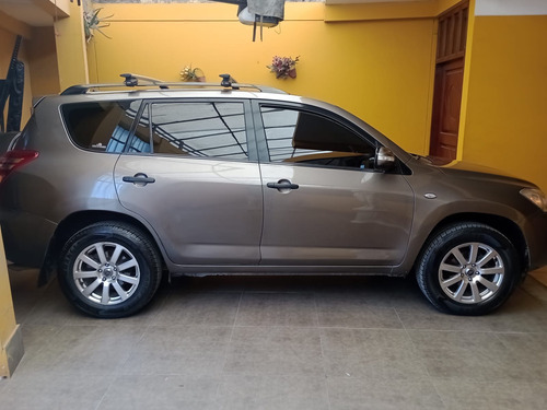 Toyota Rav4 Del Año 2010 En Excelentes Condiciones.