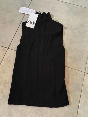 Remeras Zara Divinas Negra Y Gris Corte Americano Y Fucsia