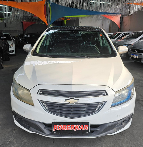 Chevrolet Onix 1.4 Lt 5p