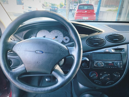 Ford Focus 2.0 Ghia 5p
