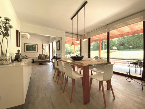 Casa Moderna En Venta, La Reserva