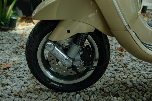 Imagen 12 de 15 de Scooter Vespa Elegante Vxl 150cc Beige 0km Cuotas Garantia