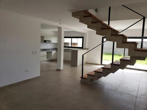 Imagen 3 de 13 de Duplex En Venta En San Ignacio Manantiales