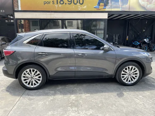 Ford Escape TITANIUM TP 2000CC 4X4