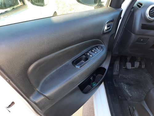 Imagen 8 de 10 de Citroën C3 Picasso 1.6 Sx 110cv 2013