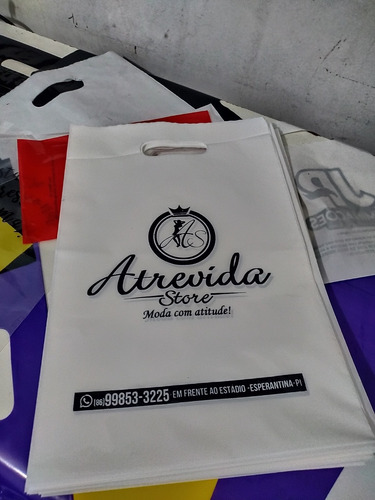 Imagem 6 de 9 de Sacolas Personalizadas