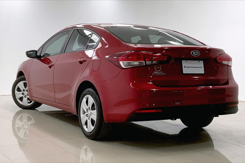 Imagen 11 de 25 de Kia Forte Sedan 4 Pts Lx, Tm6, A/ac, Bl, F Niebla, R-16