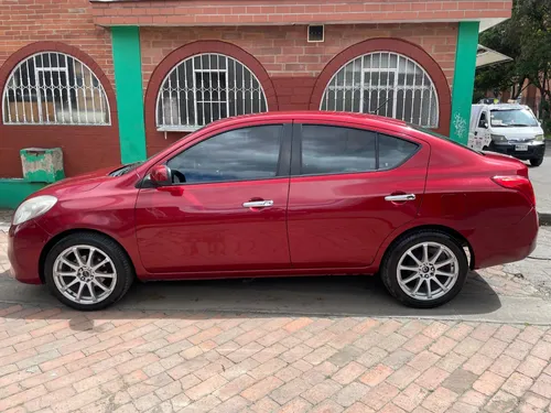 Nissan Versa 1.6 Advance