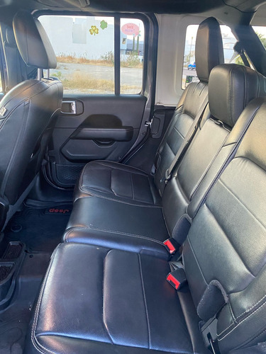 Jeep Wrangler 3.6 Unlimited Sahara 4x4 At
