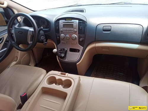 Hyundai H1 Van