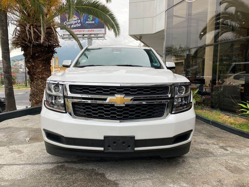 Imagen 2 de 11 de Chevrolet Suburban Lt 2020
