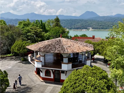 Casa En Venta | Valle De Bravo | Pueblo