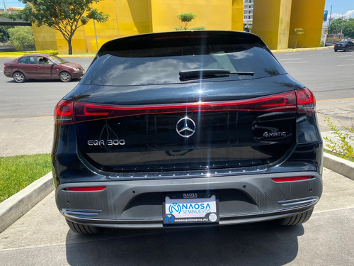 Mercedez Benz